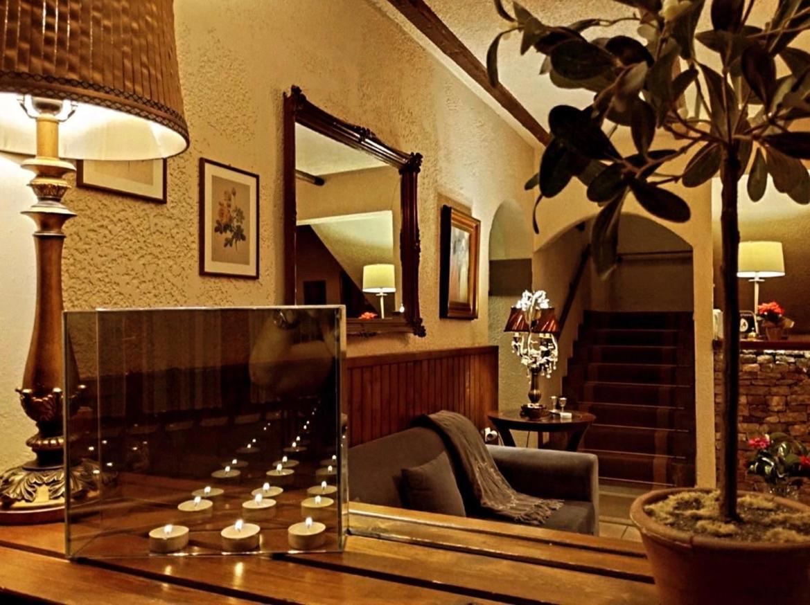Fanaras Hotel 卡拉维塔 外观 照片