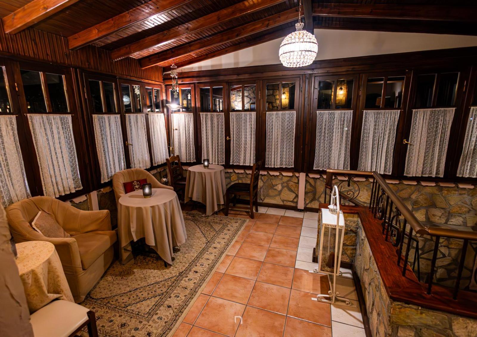 Fanaras Hotel 卡拉维塔 外观 照片